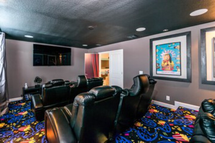 Room 12 of 71