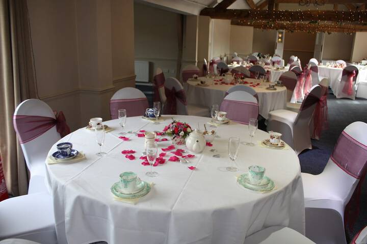 Ballroom/Hall 34 of 55