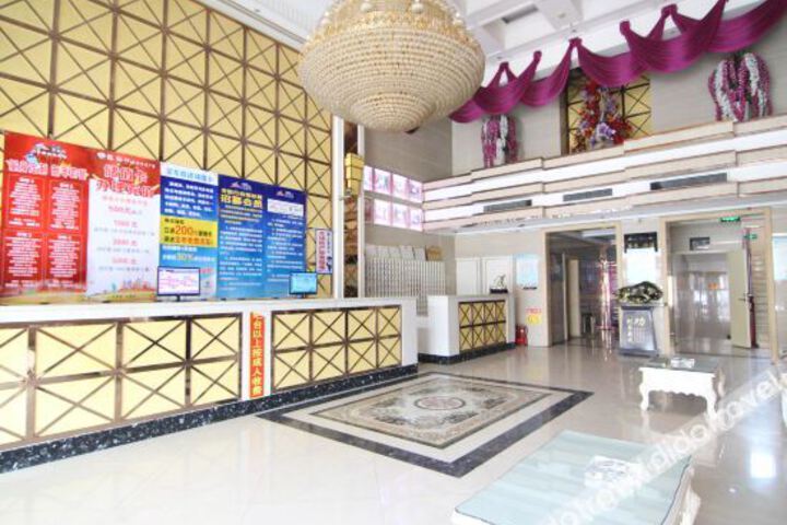 Hotel Interior 7 of 25