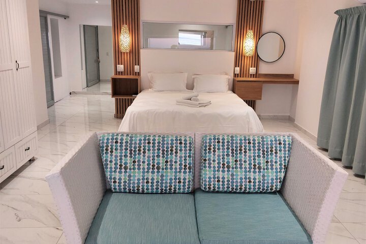 Room 10 of 46