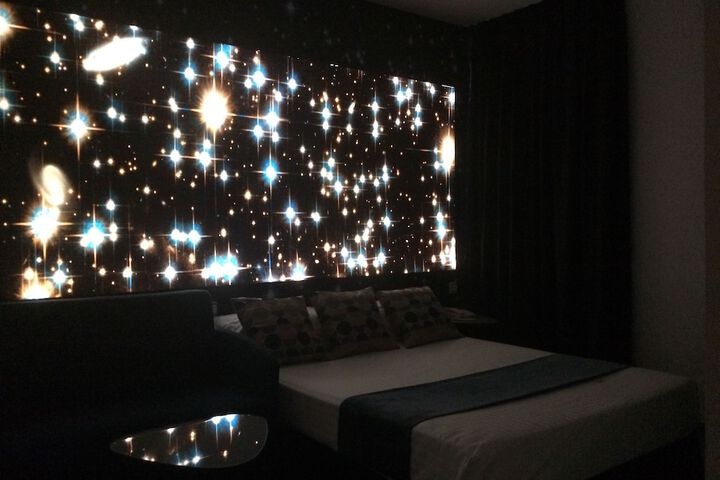 Room 27 of 60