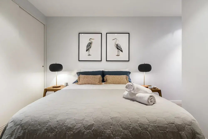 Room 4 of 19