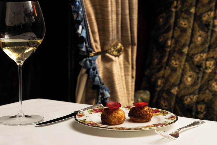 Dining 53 of 67