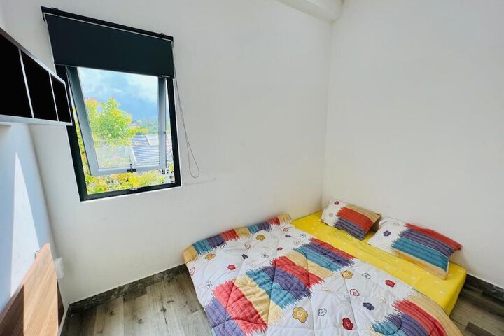 Room 15 of 52