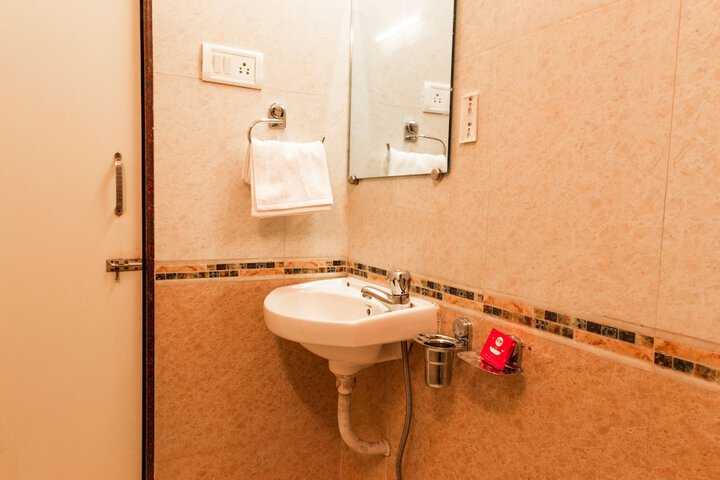 Room 18 of 22