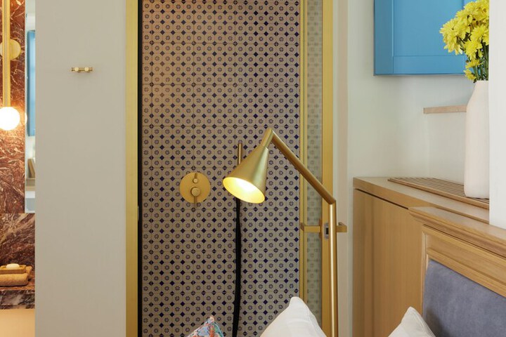 Room 55 of 75