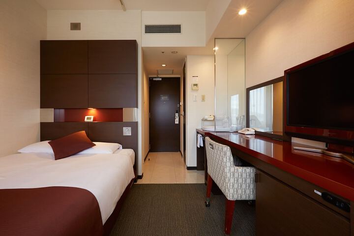 Room 19 of 52