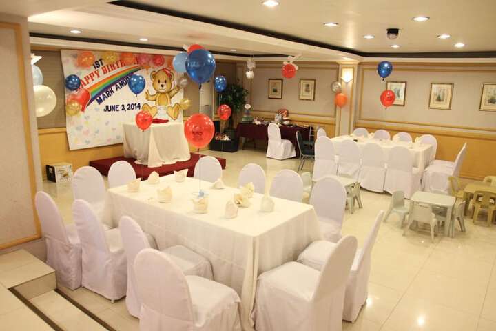 Ballroom/Hall 40 of 50