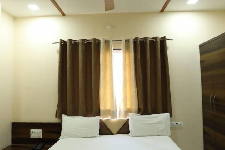 Room 15 of 39