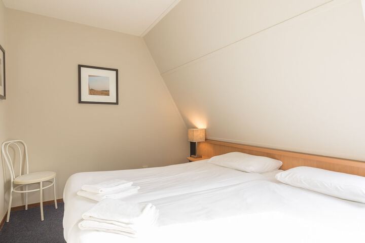Room 13 of 52