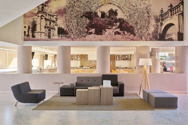 Hotel Interior 4 of 24