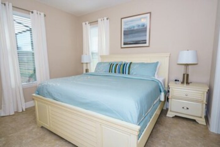 Room 12 of 24