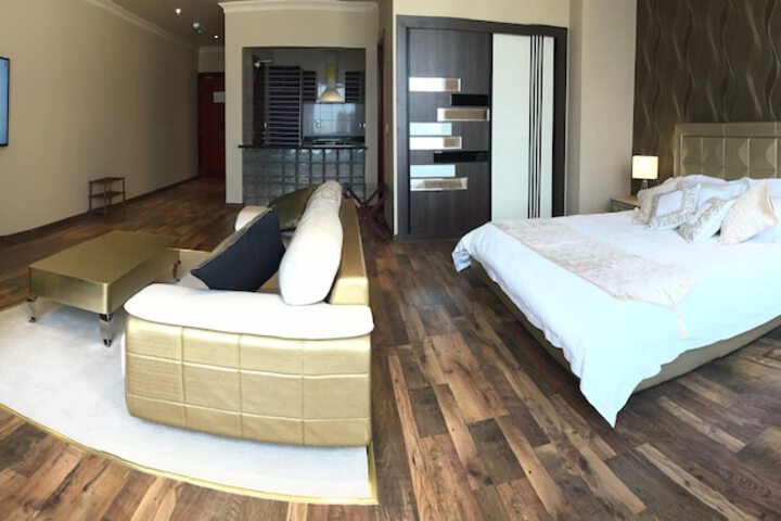 Room 7 of 34