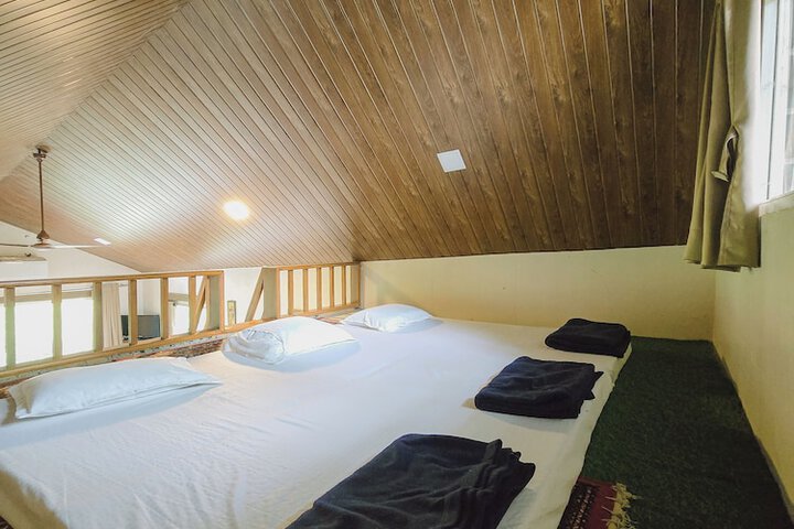 Room 19 of 125