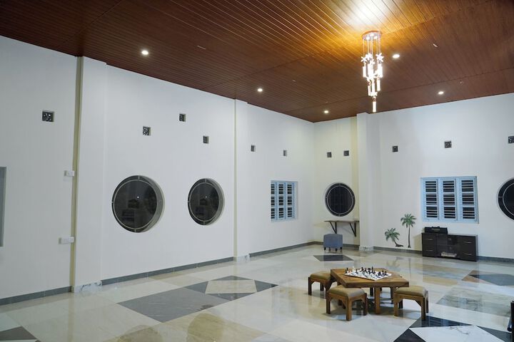 Room 4 of 53