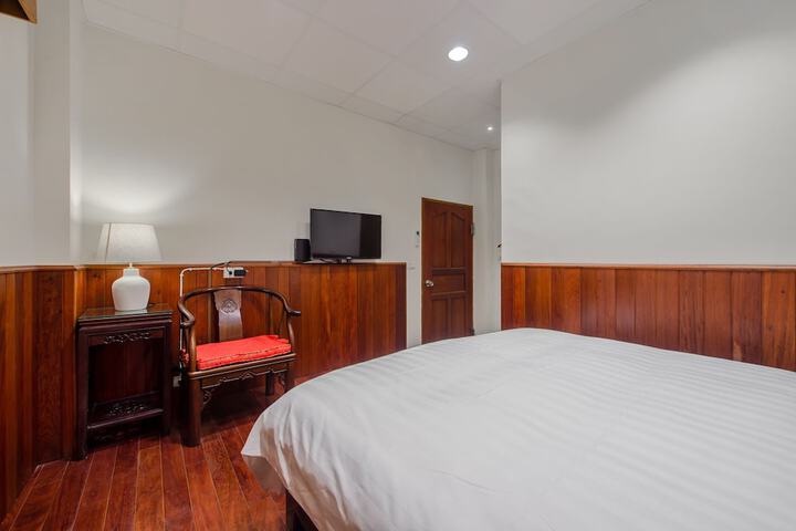 Room 14 of 97