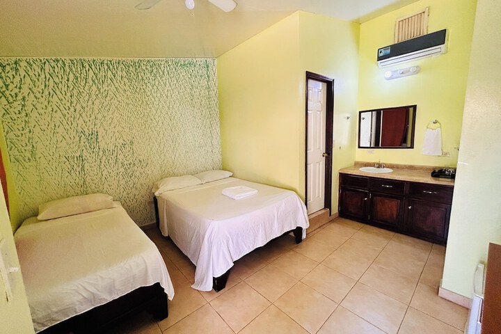Room 7 of 26