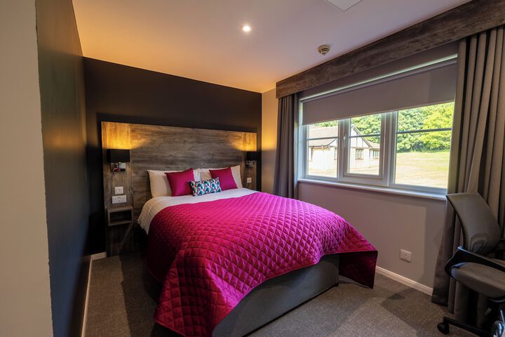 Room 14 of 48
