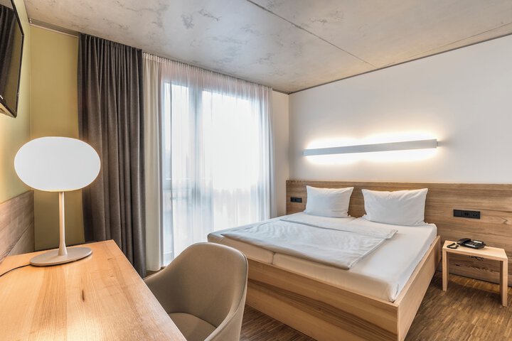 Room 21 of 44