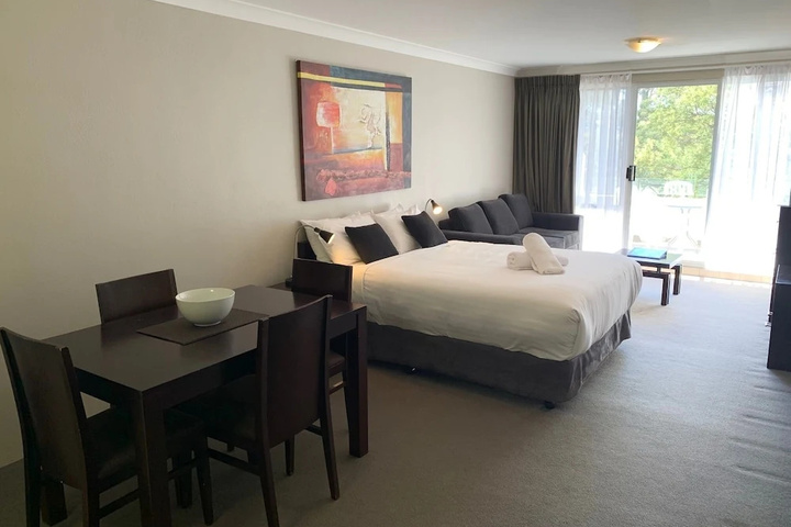 Room 3 of 13