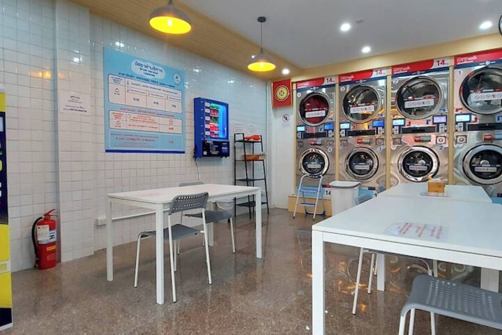 Laundry 39 of 51