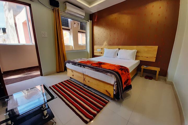 Room 27 of 56