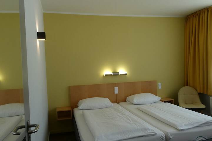 Room 21 of 45