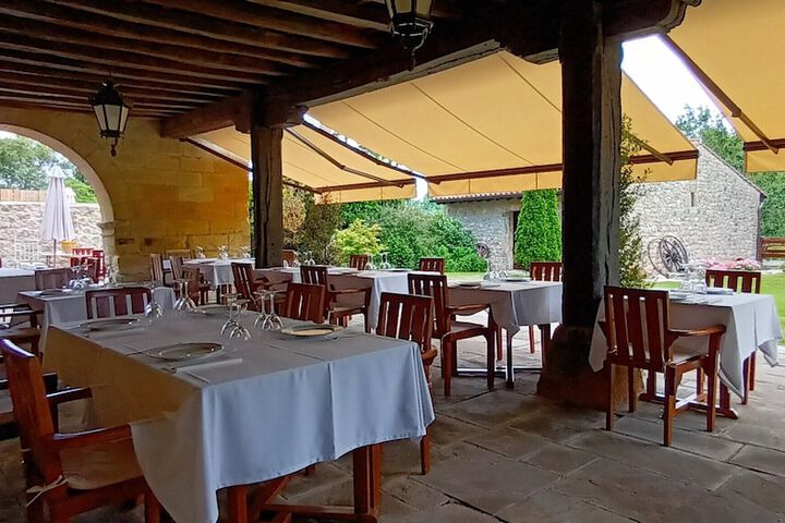 Dining 43 of 80