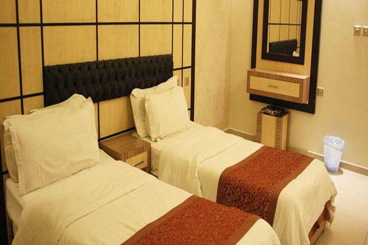Room 2 of 6