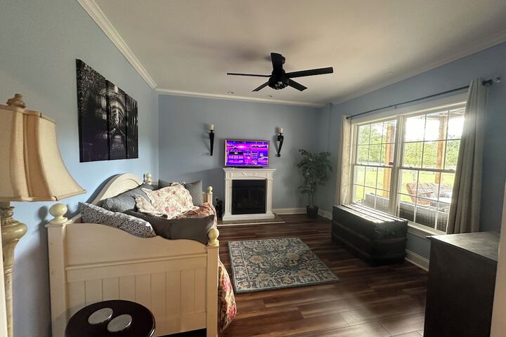 Room 16 of 94