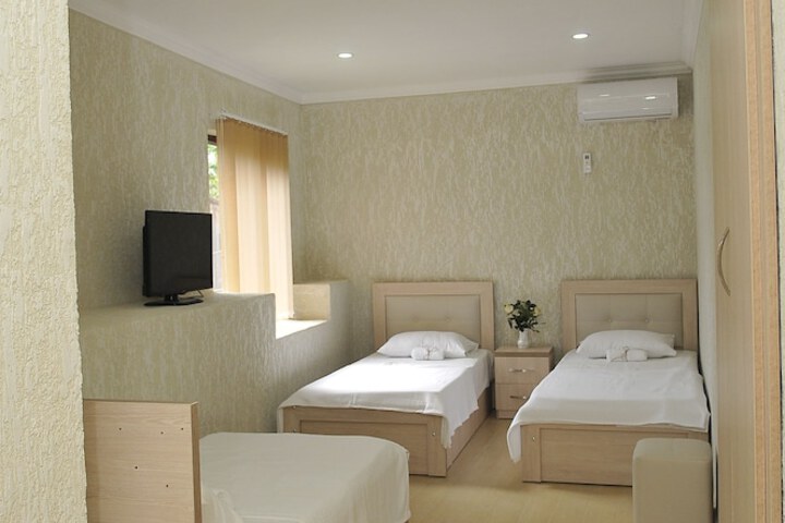 Room 44 of 46