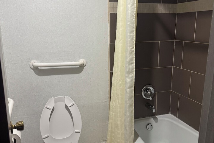 Room 18 of 26