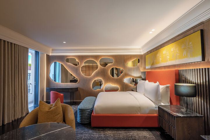 Room 2 of 48