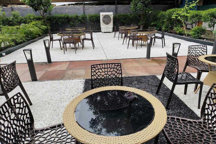 Terrace/Patio 5 of 8