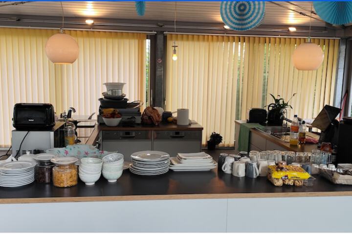 Breakfast/Coffee Service 37 of 54