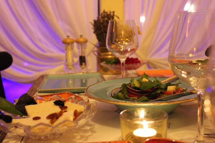 Dining 59 of 77