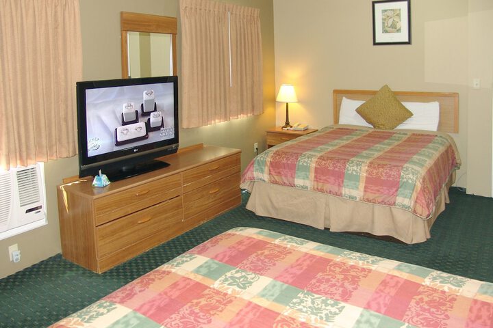 Room 4 of 40
