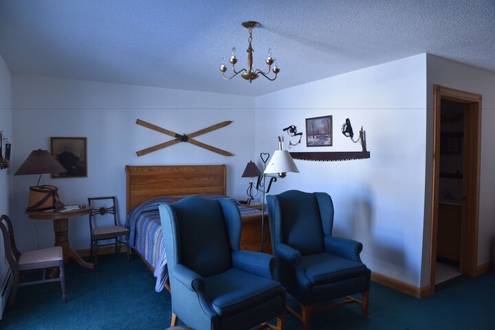 Room 8 of 67