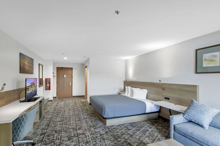 Room 12 of 29