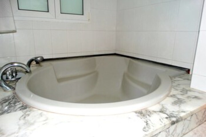 Room 3 of 47