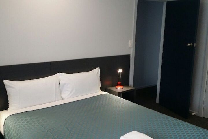 Room 13 of 56