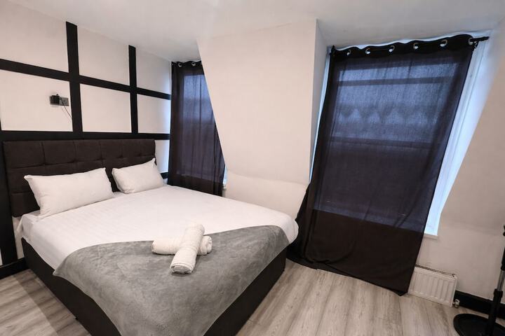 Room 46 of 85