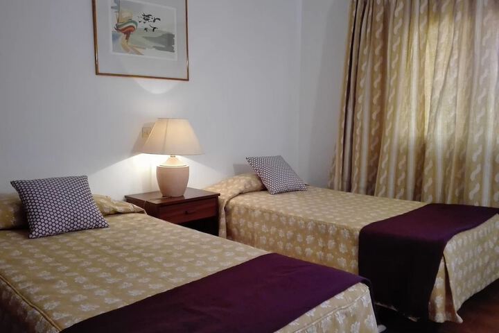 Room 10 of 50