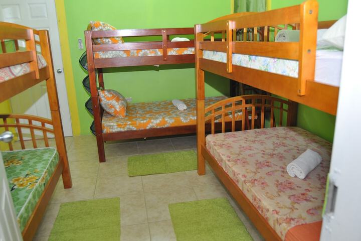 Room 27 of 96