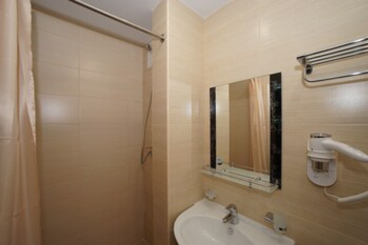 Room 3 of 23