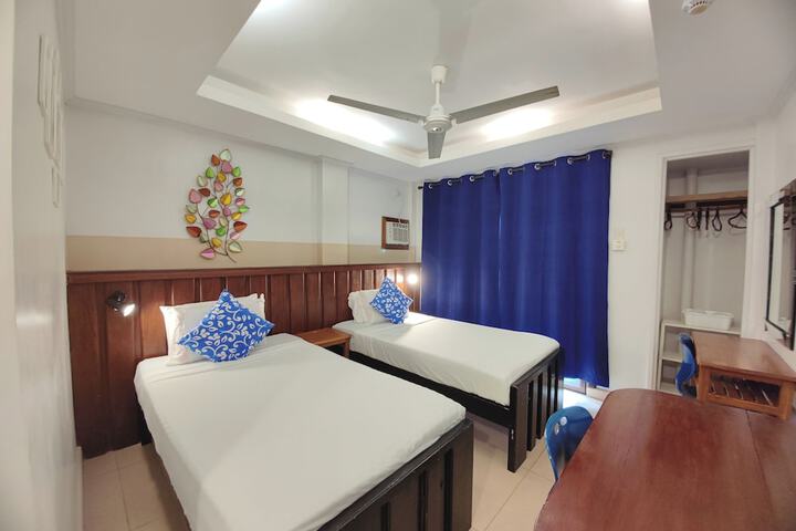 Room 32 of 86