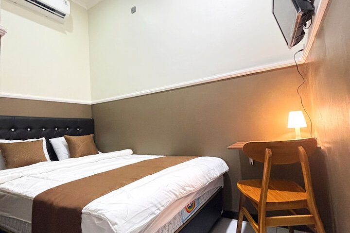 Room 14 of 30