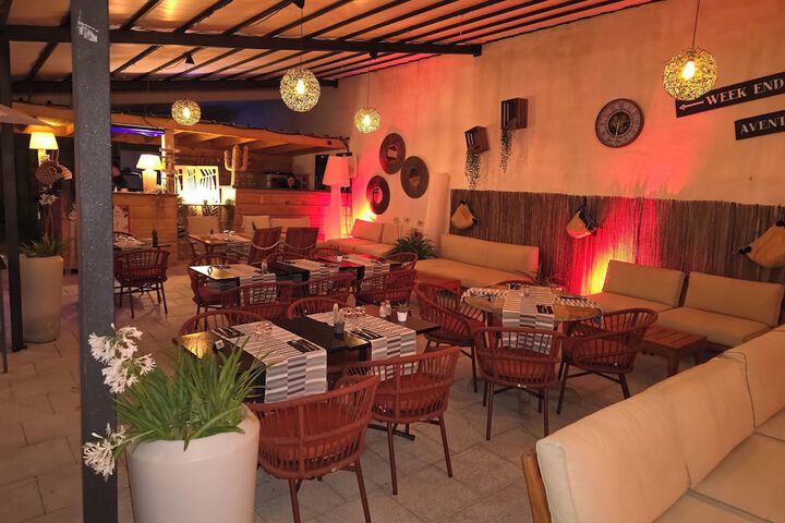 Dining 98 of 128