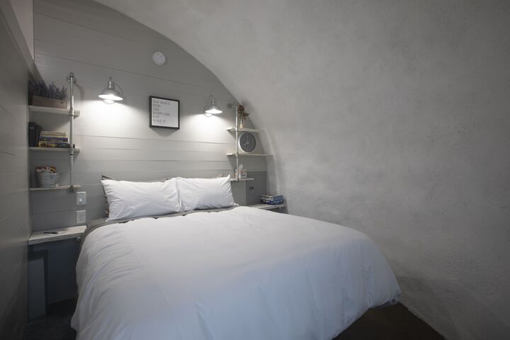 Room 2 of 14