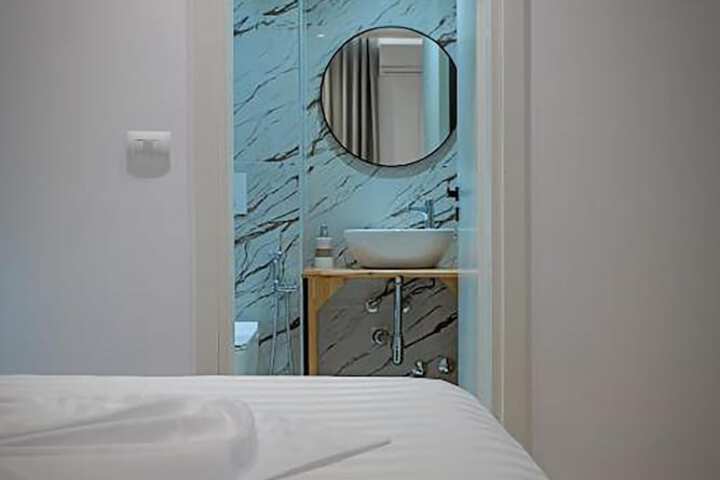 Room 58 of 141